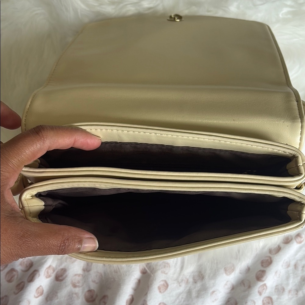 Matt & Nat Cream Classic Crossbody Bag - Picture 4 of 10
